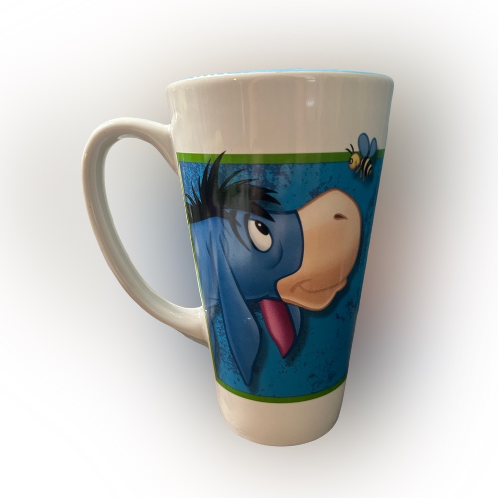 EUC DISNEY EEYORE WITH BEE CERAMIC MUG-6” TALL